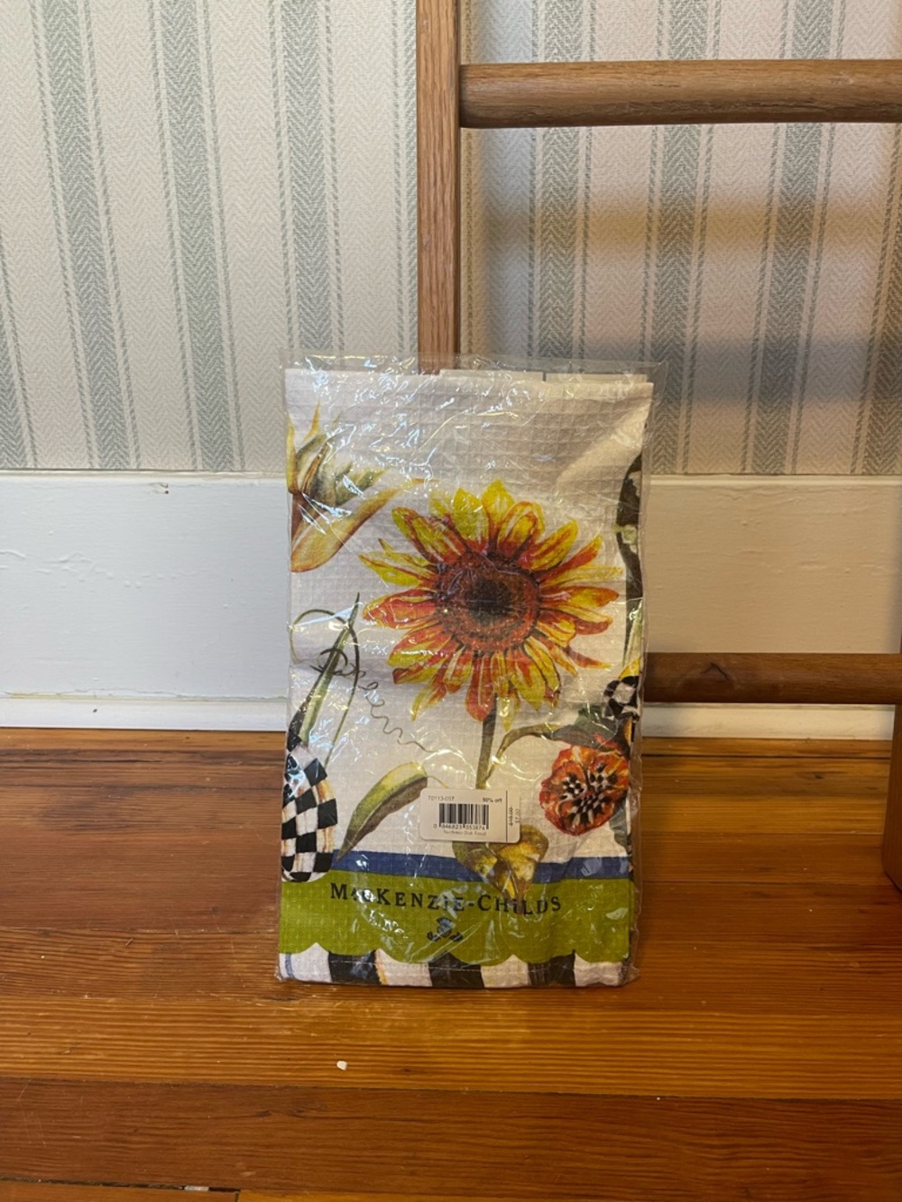 SOLD🚨NWT MacKenzie-Childs Sunflower Print Kitchene Towel - Yellow Floral
